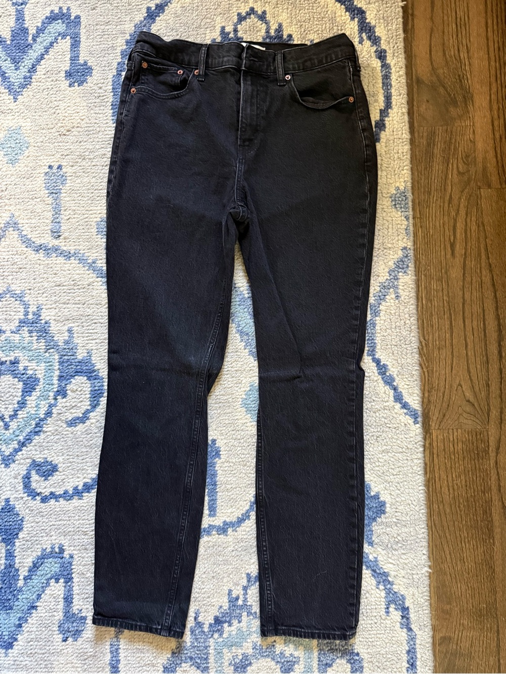 Abercrombie & Fitch Women's Black Skinny Jeans - like new, size 30 tall